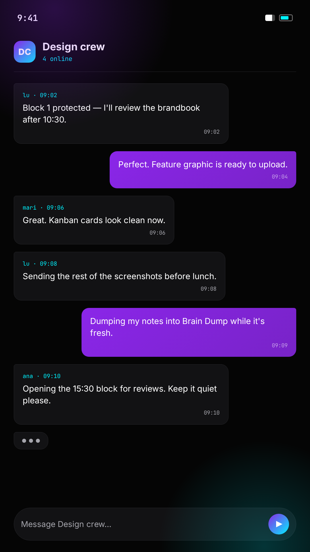 Hioii Play screenshot in English — Team chat